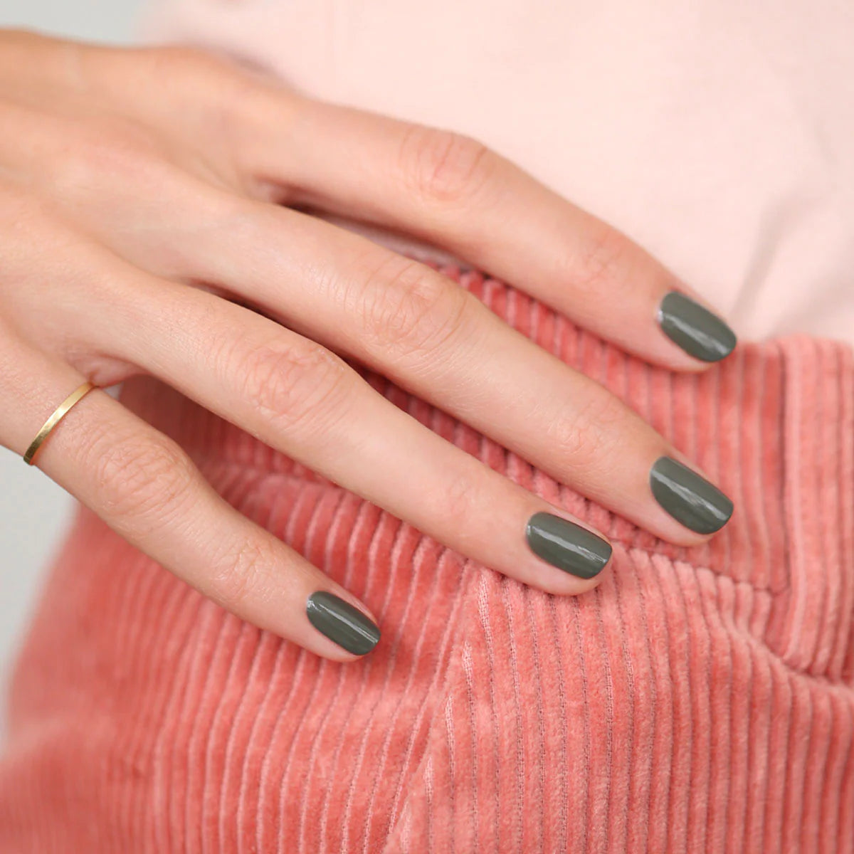 Manucurist Green Natural Nail Polish-Khaki