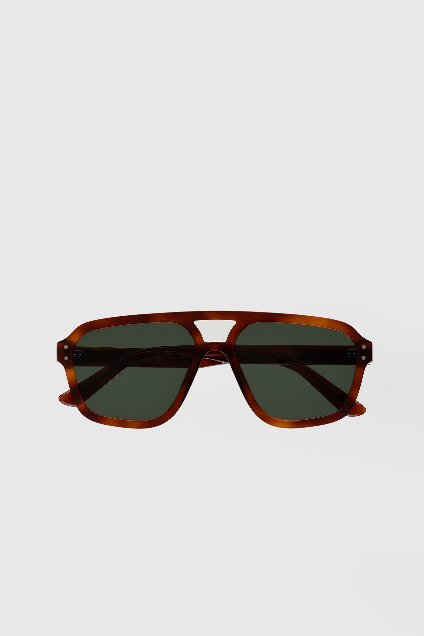 Monokel Eyewear Jet Amber