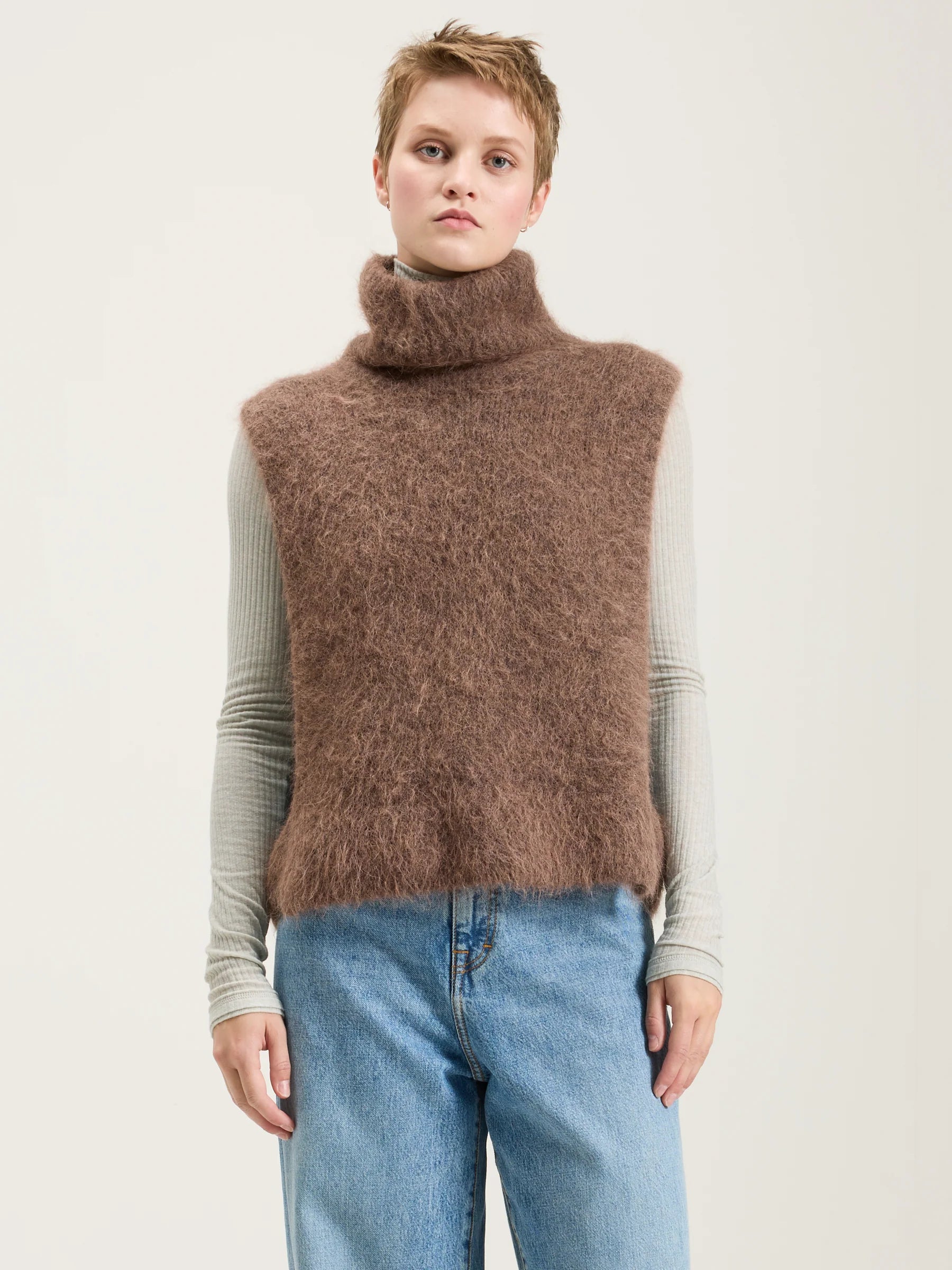 Bellerose Darren Knitted Vest in Ebony