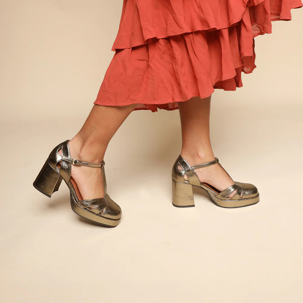 Esska Chaza Metallic Smoke