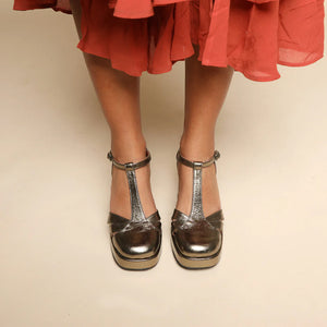 Esska Chaza Metallic Smoke