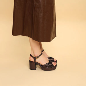 Esska Chilli Metallic Dark Brown