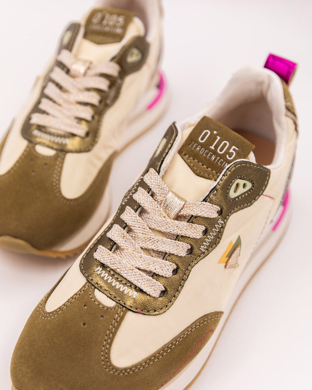 0-105 Lenox Trainers Iris